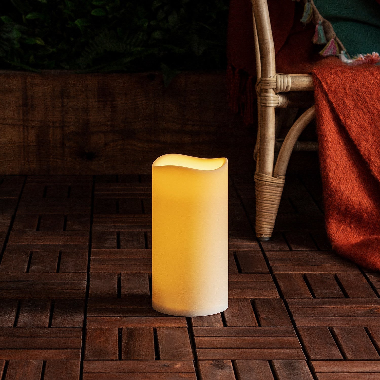 Large Port Isaac Battery Outdoor LED Candle