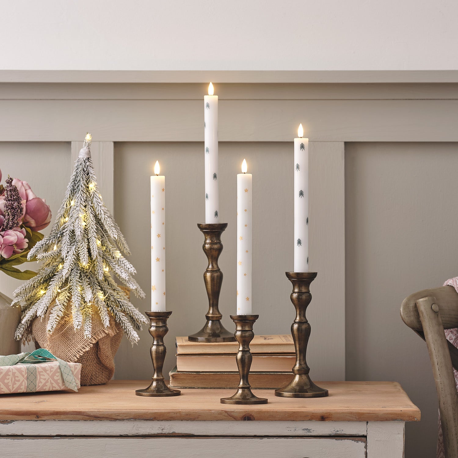 40cm Pre Lit Snowy Christmas Tree with Hessian Pot