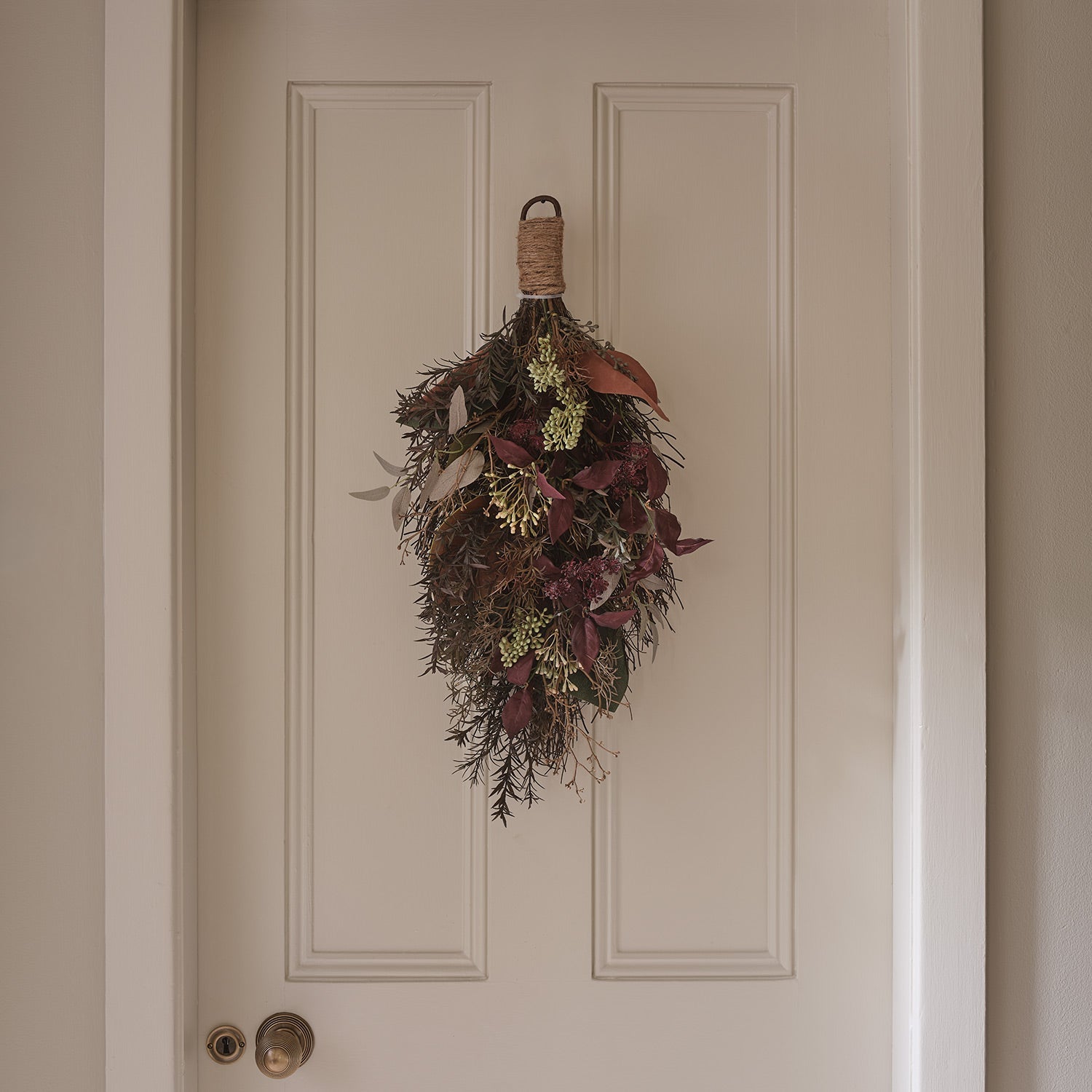 Pre Lit Autumn Winter Wreath & Bough