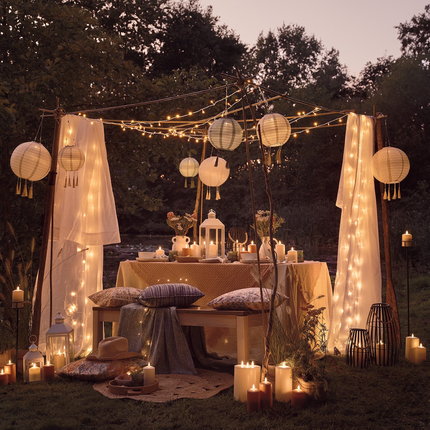 Essential Connect 30m 300 Warm White Connectable Fairy Lights Clear Cable