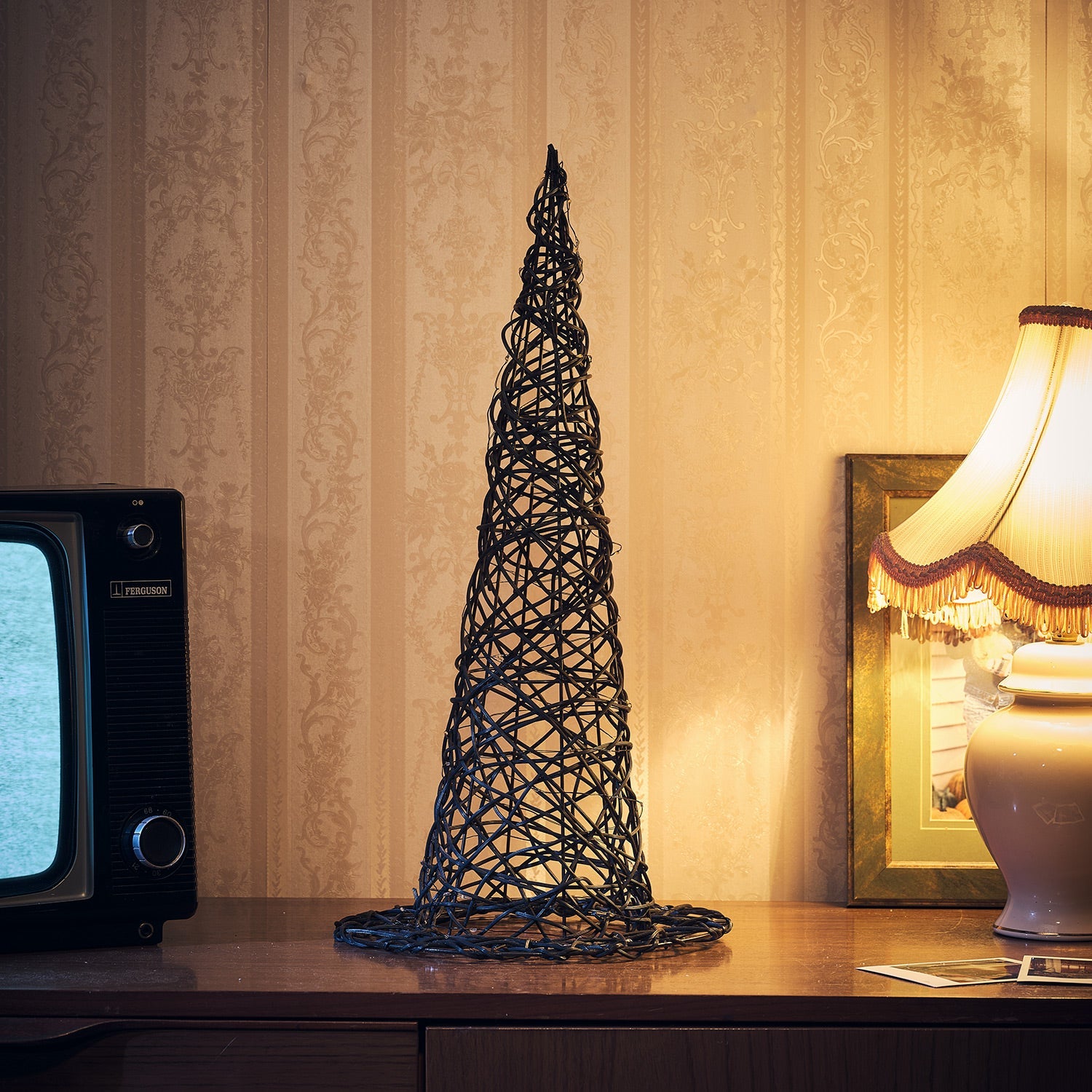 Rattan Black Witches' Hat Light Up Halloween Figure