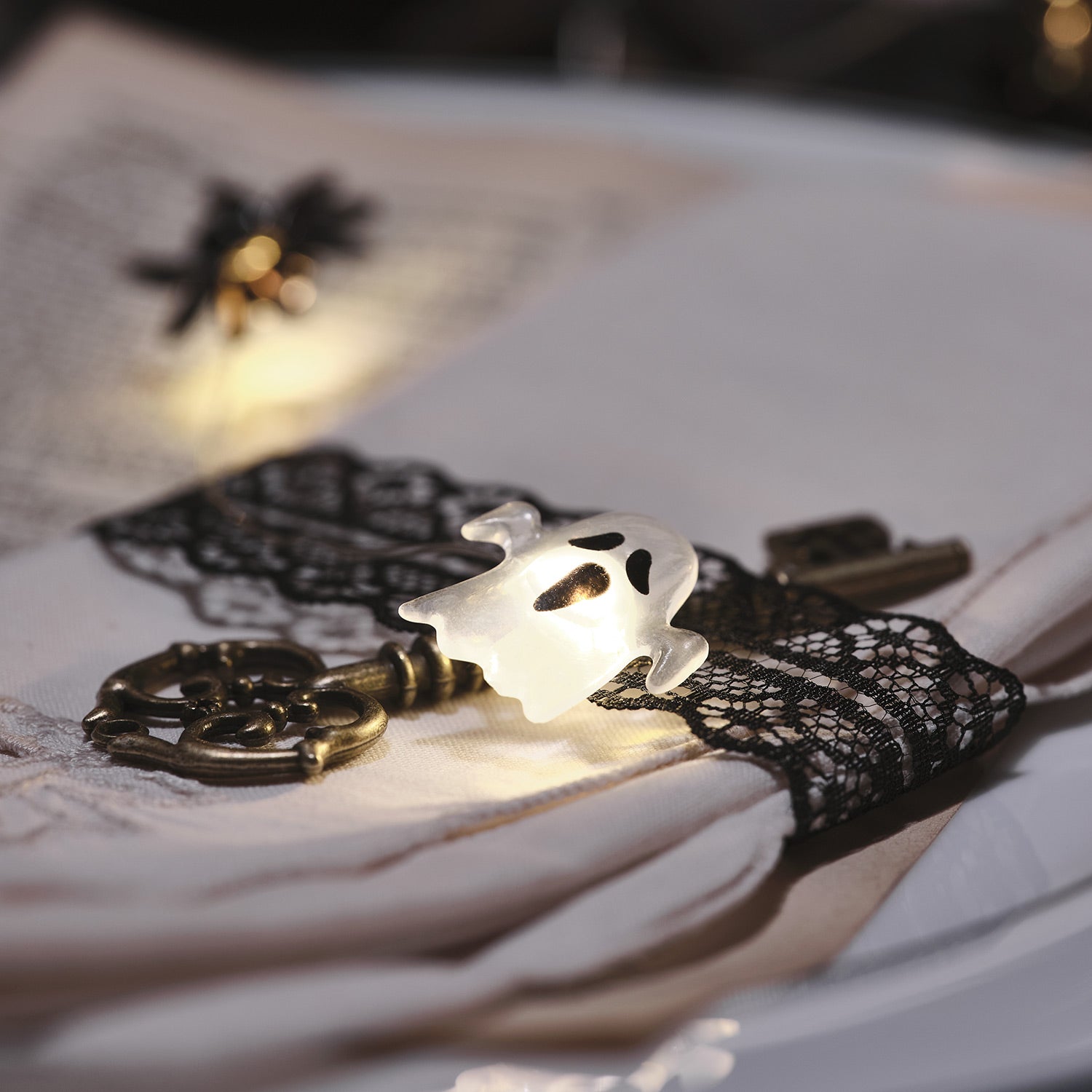 Glass Dome with Ghost & Spider LED Micro Lights