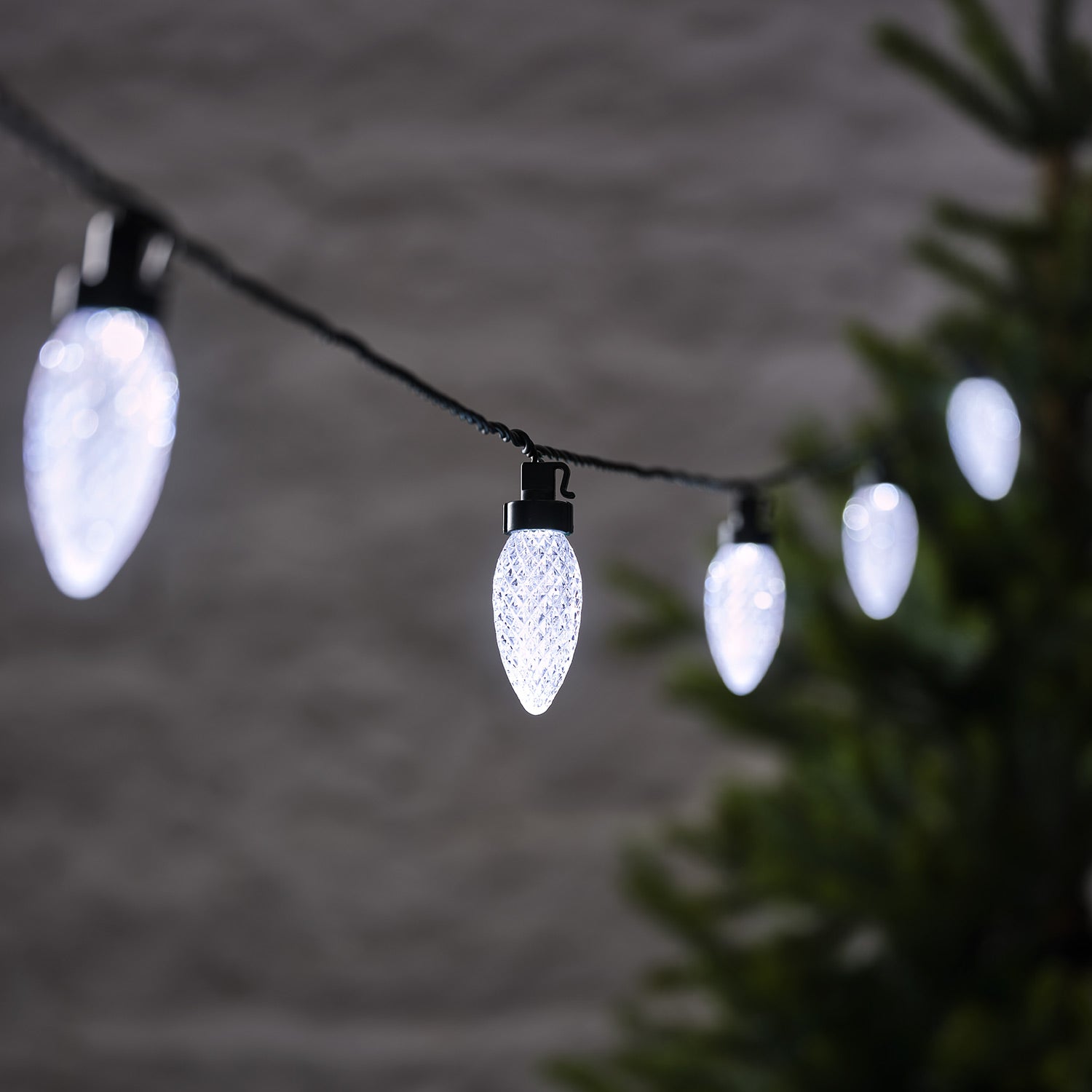 20 LED Warm White Connectable Lights with Ground Stake