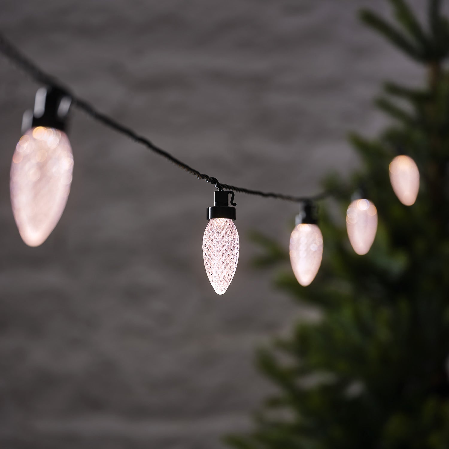 20 LED Warm White Connectable Lights with Ground Stake