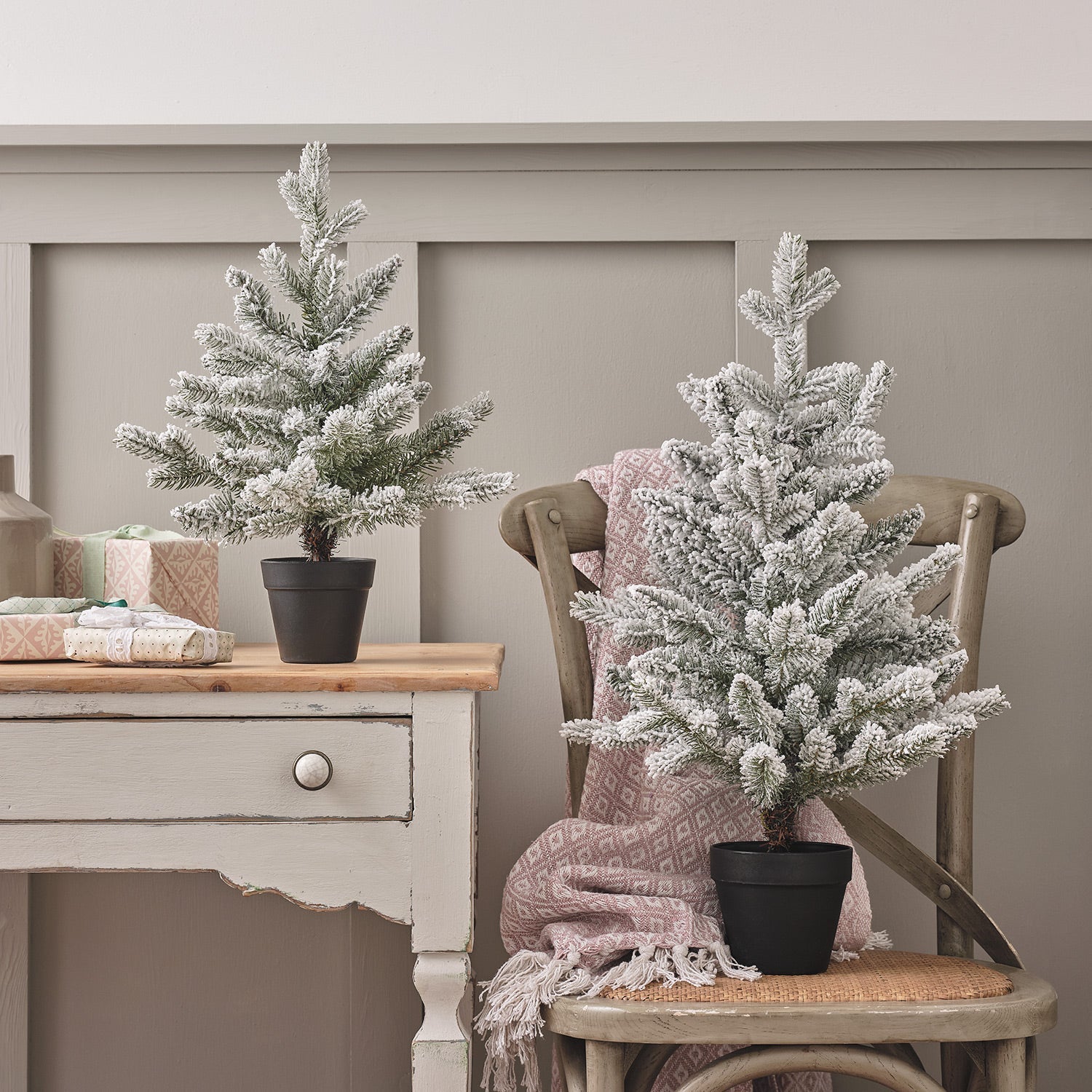 45cm Snow Covered Mini Christmas Tree