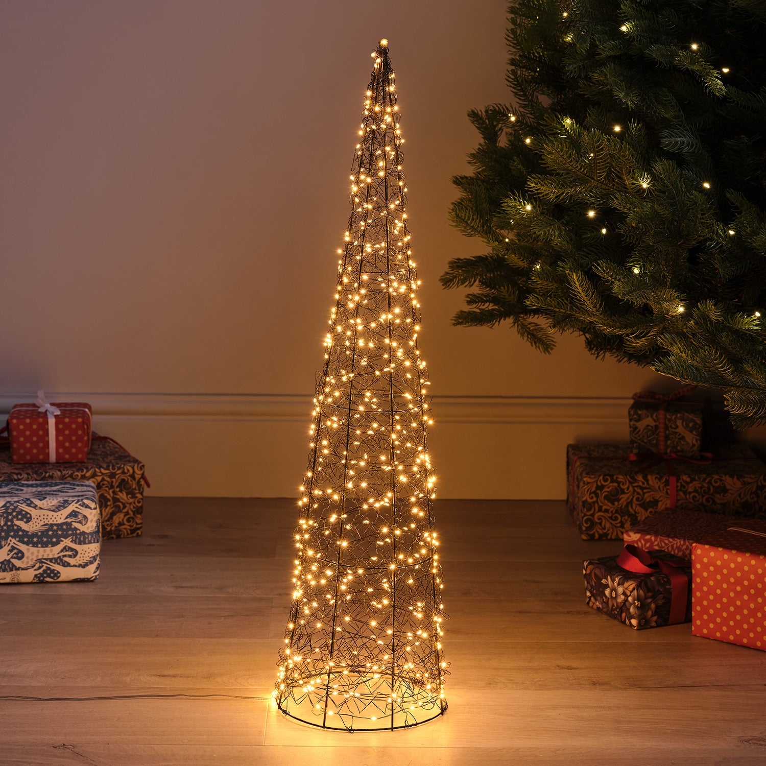 80cm Warm White Micro LED Wire Cone