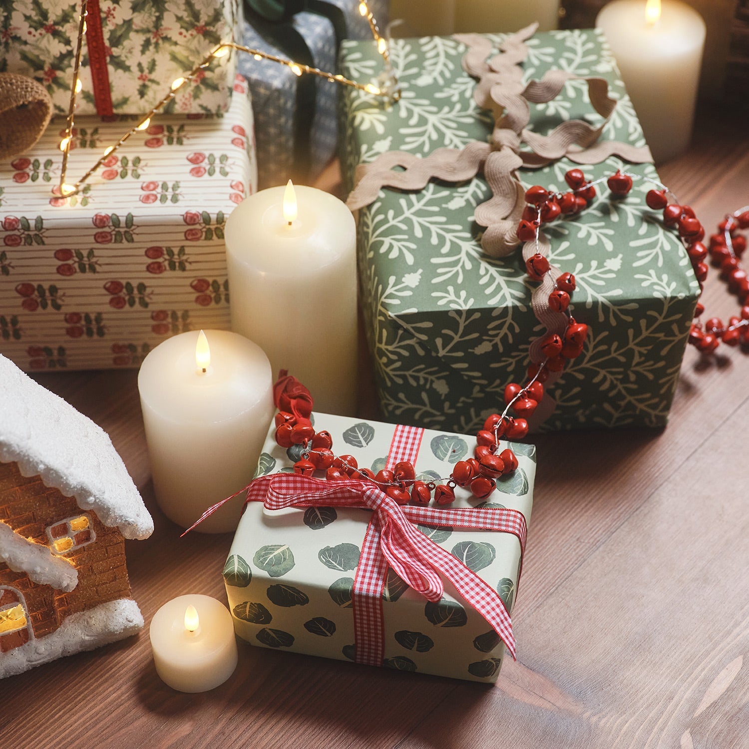 Red Bell Christmas Garland