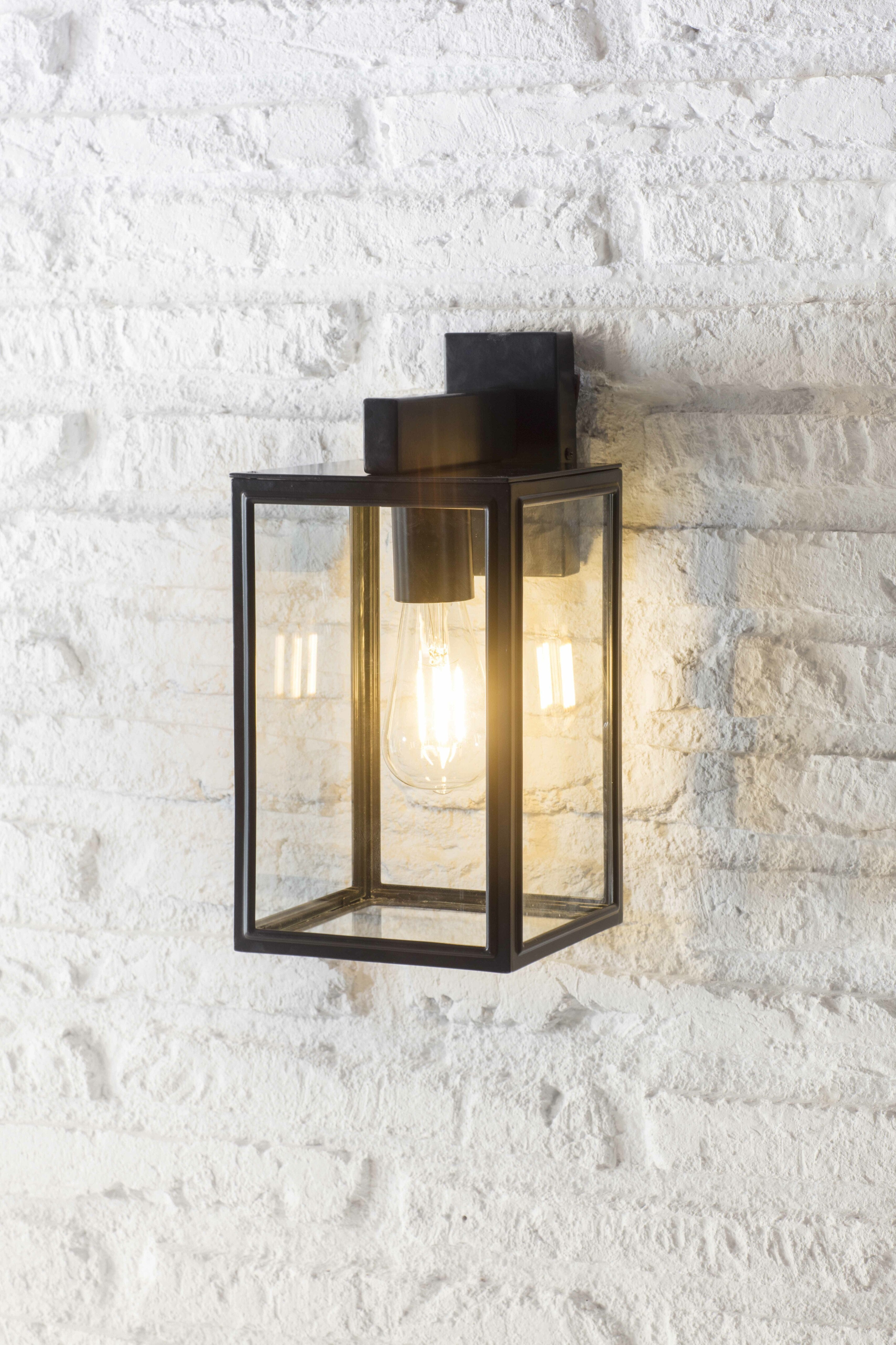 Belgrave Carriage Light Carbon