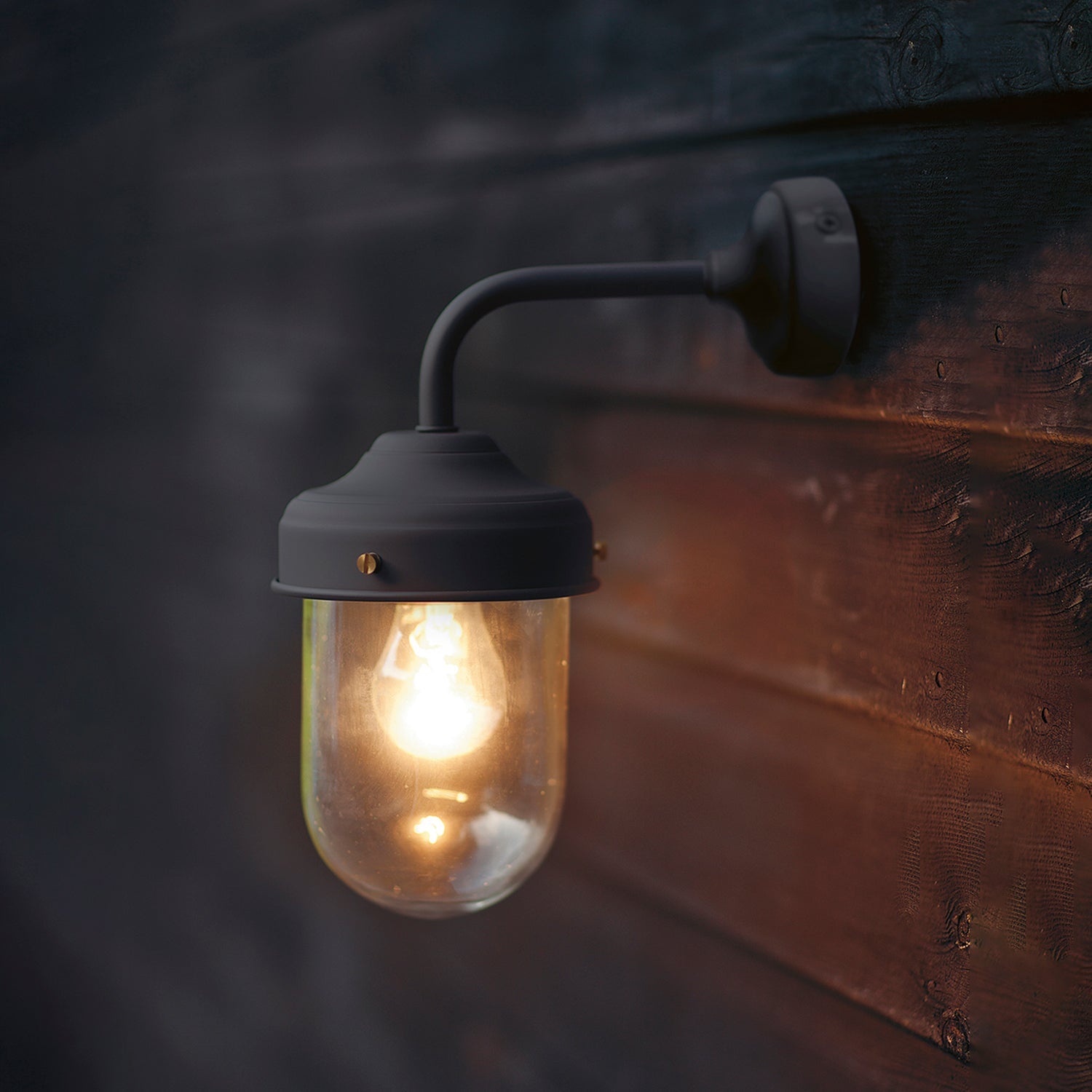 Garden Trading Barn Outdoor Wall Light Carbon