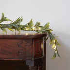 1.5m Pre-Lit Christmas Mistletoe Garland Mistletoe