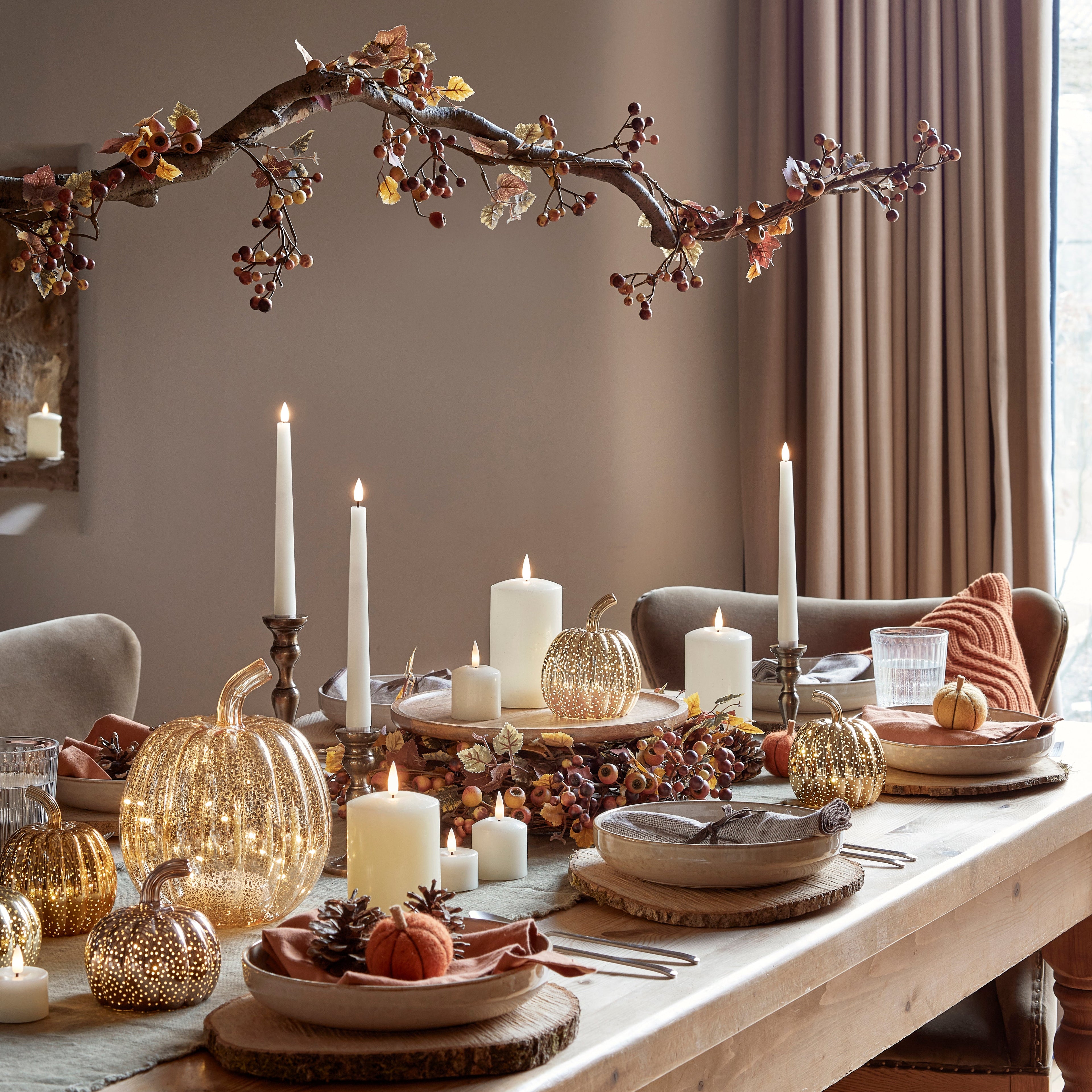 1.5m Pre Lit Berry Autumn Garland