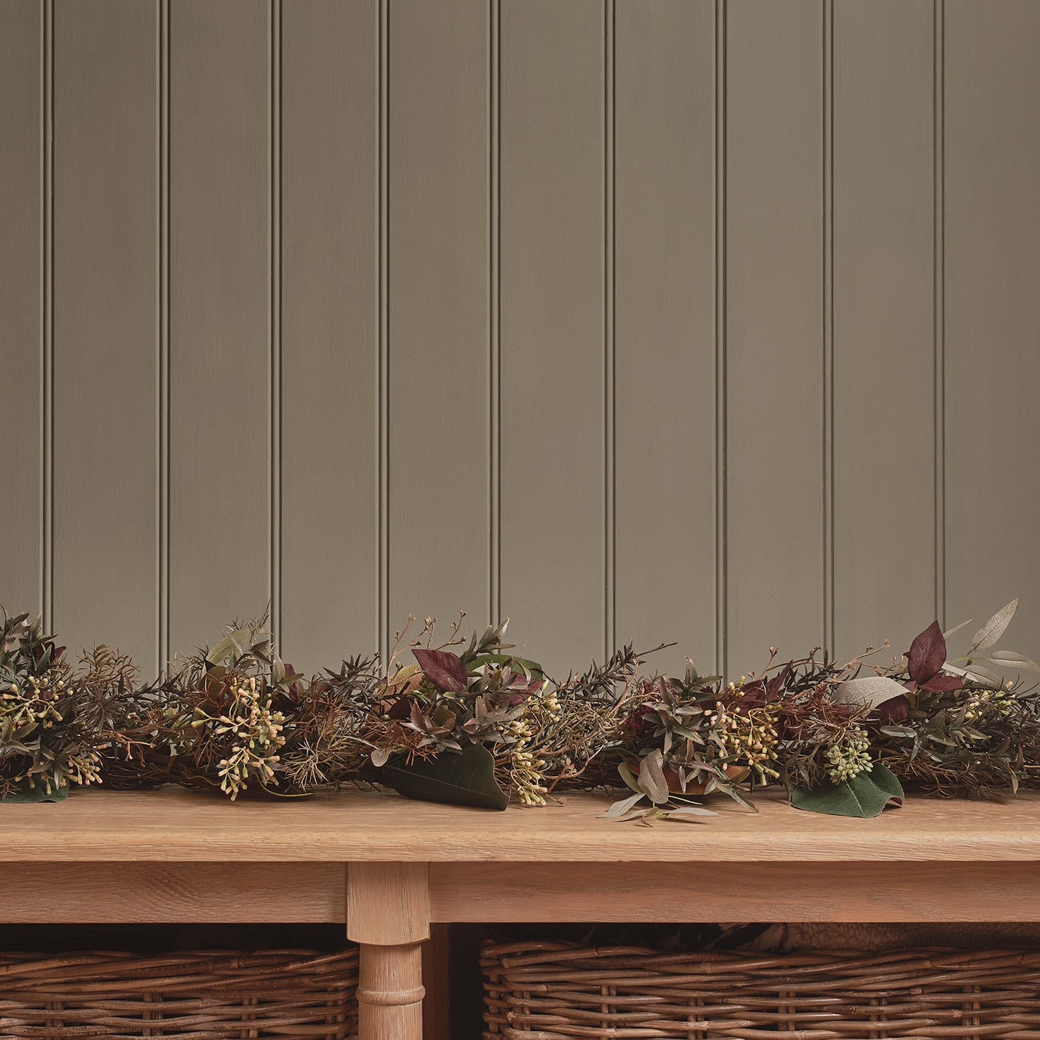 2m Pre Lit Autumn Winter Garland