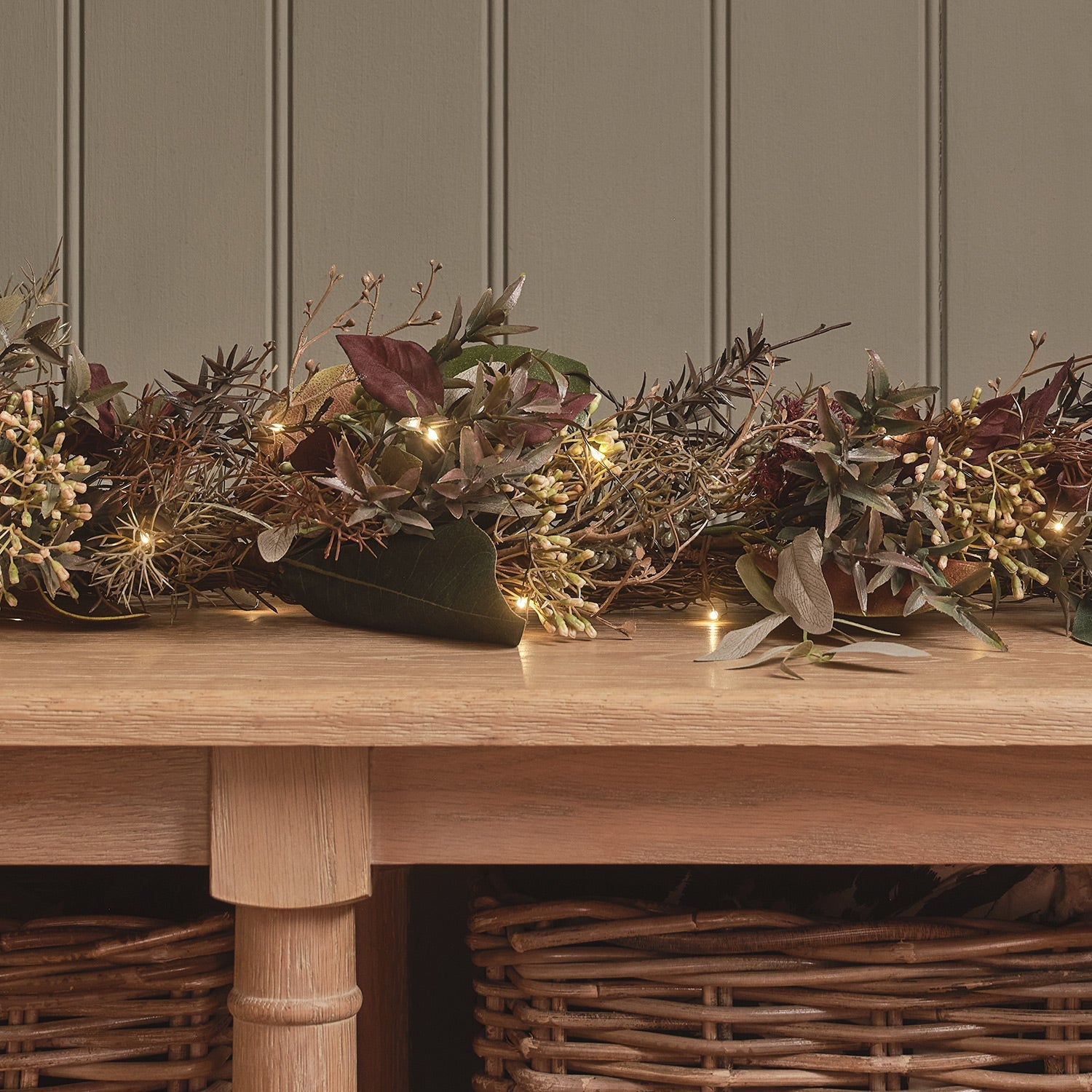 2m Pre Lit Autumn Winter Garland