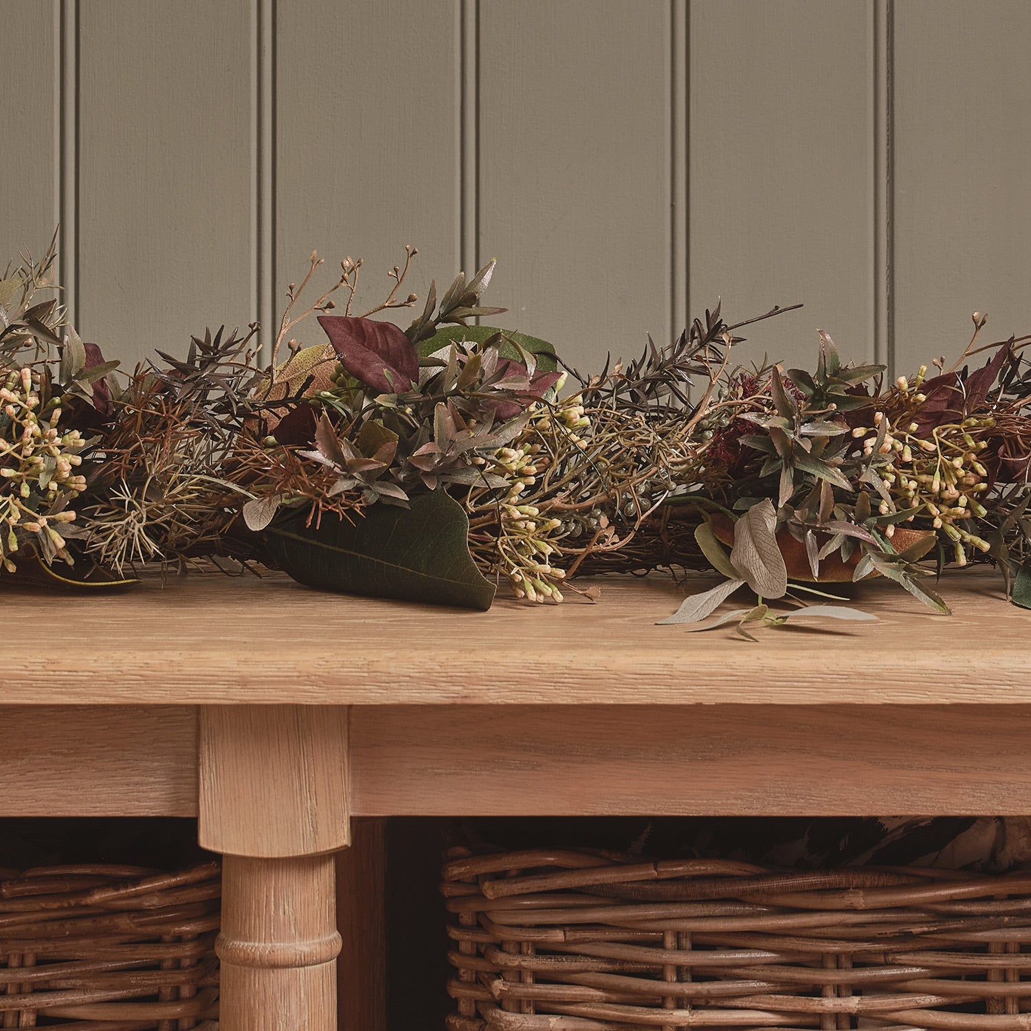 2m Pre Lit Autumn Winter Garland