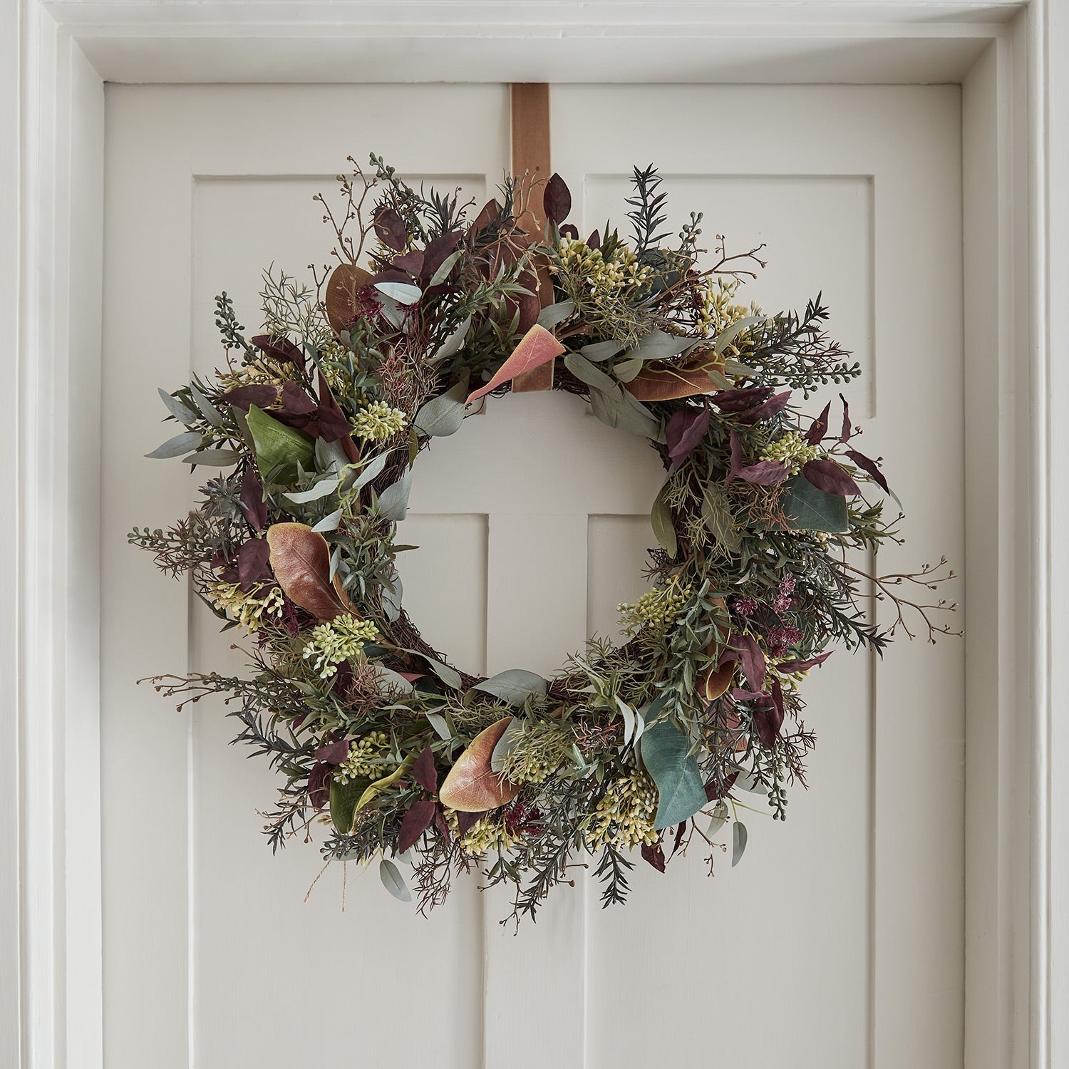 60cm Pre Lit Autumn Winter Wreath