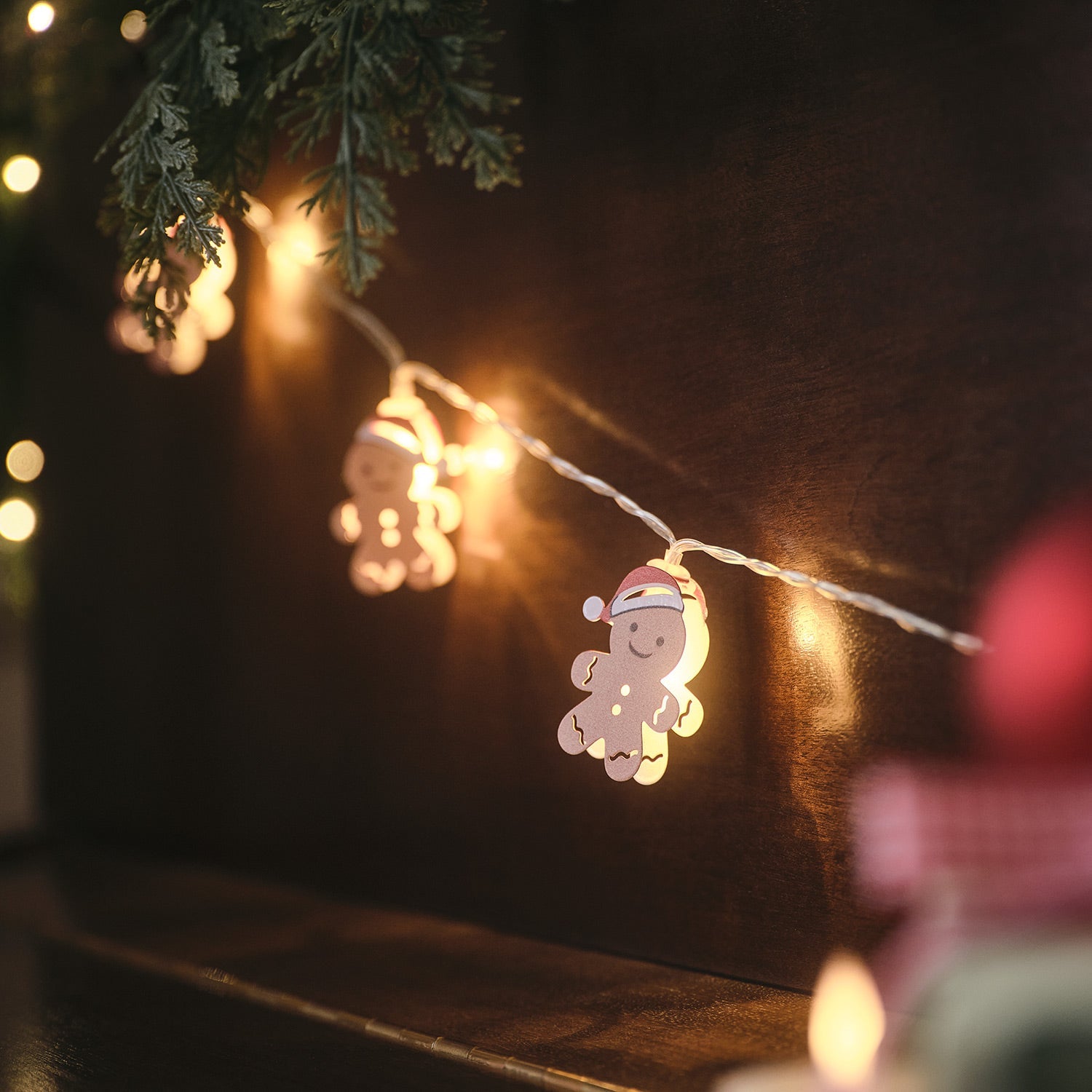 10 Gingerbread LED String Lights