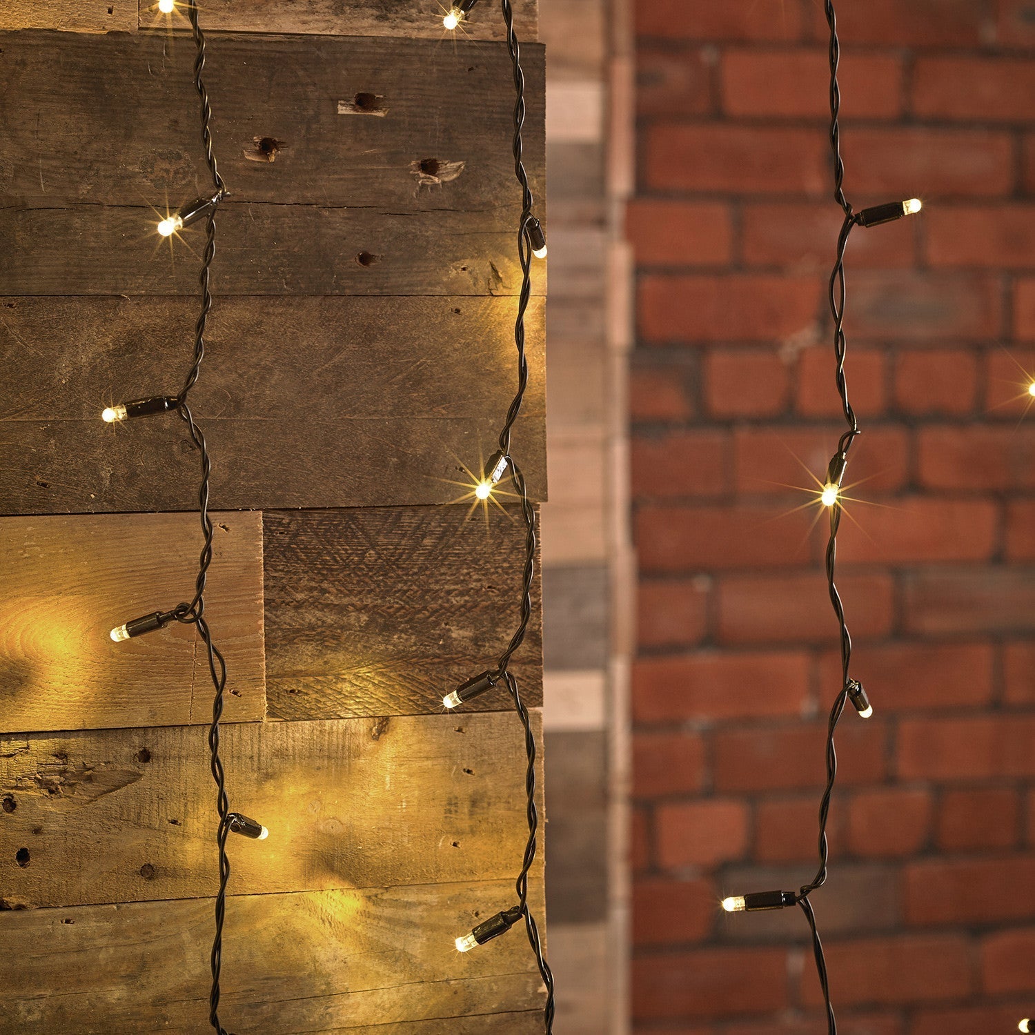 Core Connect 2m x 2m 192 Warm White Connectable Curtain Lights Black Cable