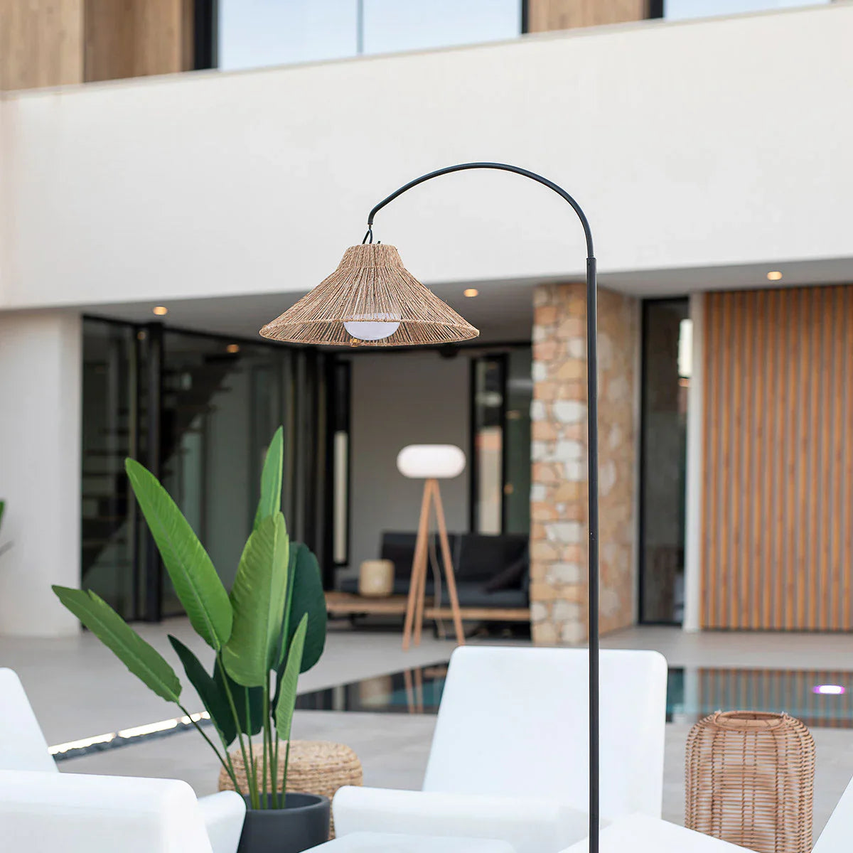 Niza 165 Cordless Arc Floor Lamp