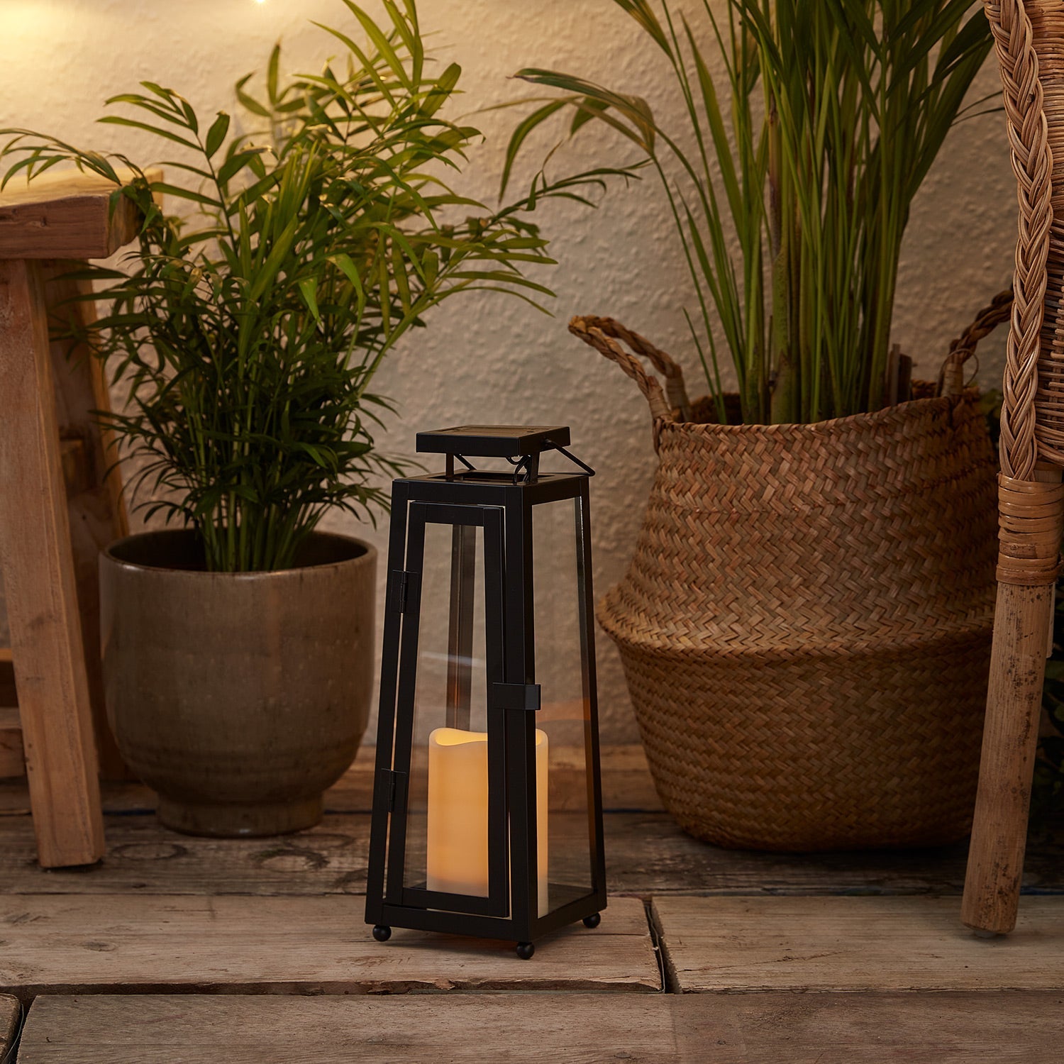 Porto Solar Metal Garden Lantern