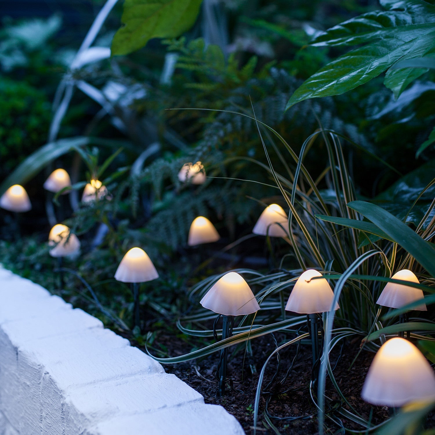12 Mini Mushroom Solar Stake Lights