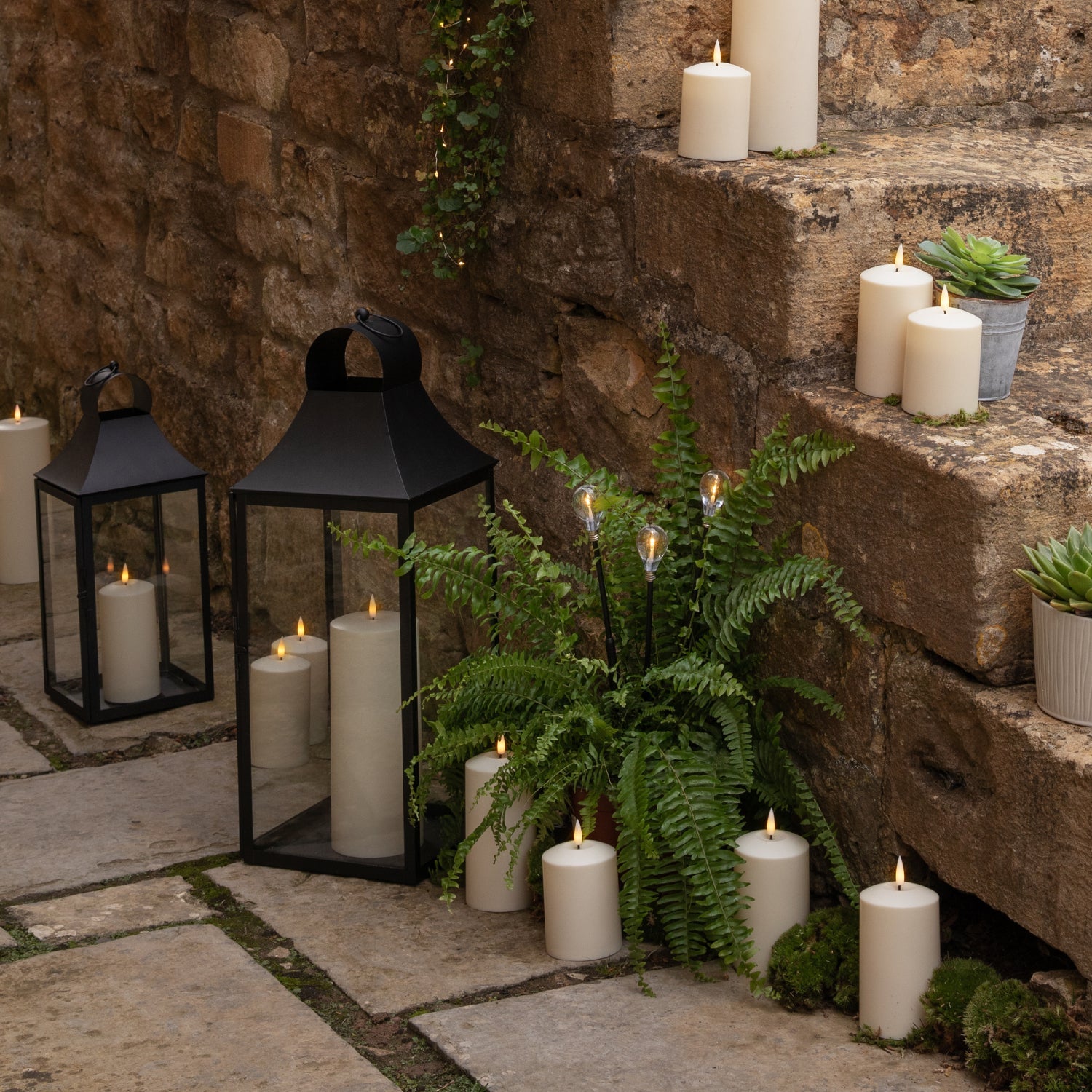 3 Mini Solar Festoon Stake Lights