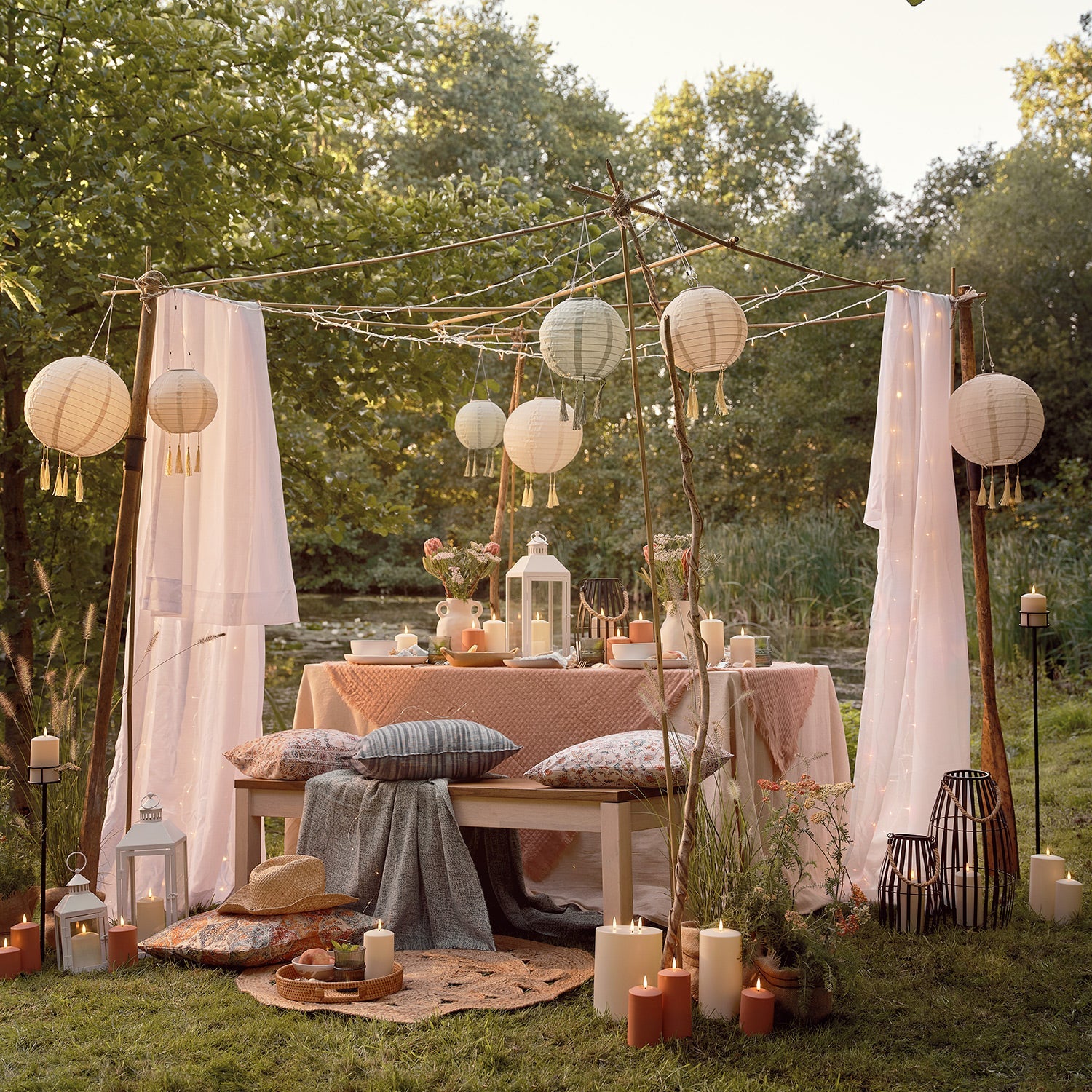 3 Pastel Lucena Tassel Hanging Solar Lanterns