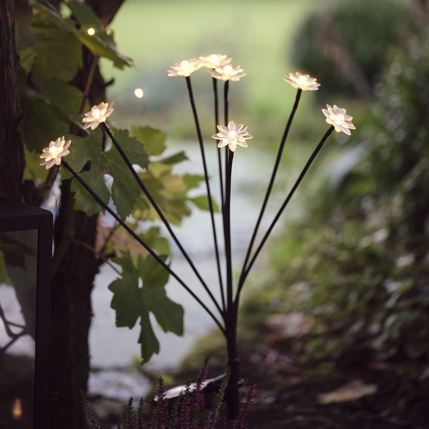 8 Flower Solar Stake Lights