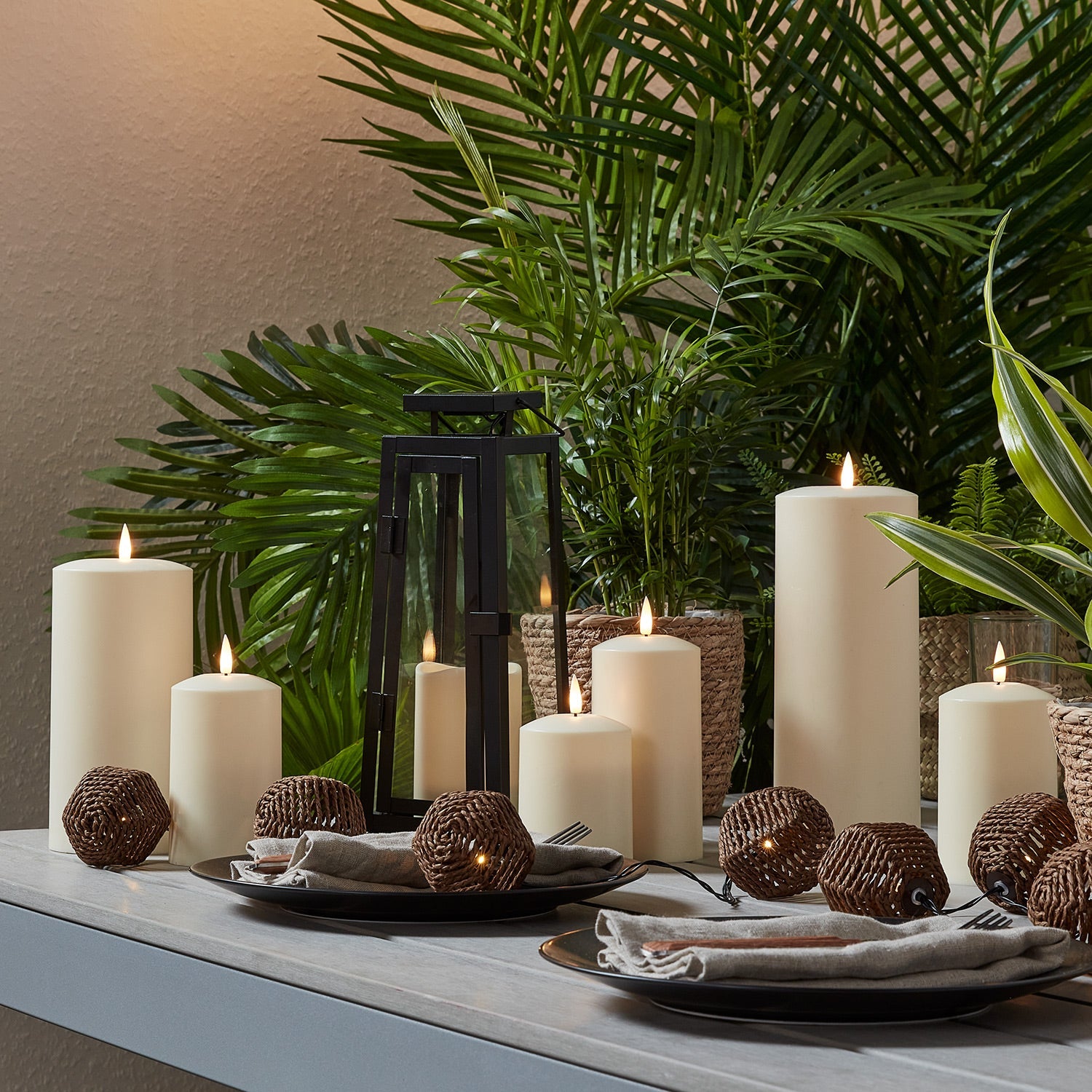 Porto Solar Metal Garden Lantern