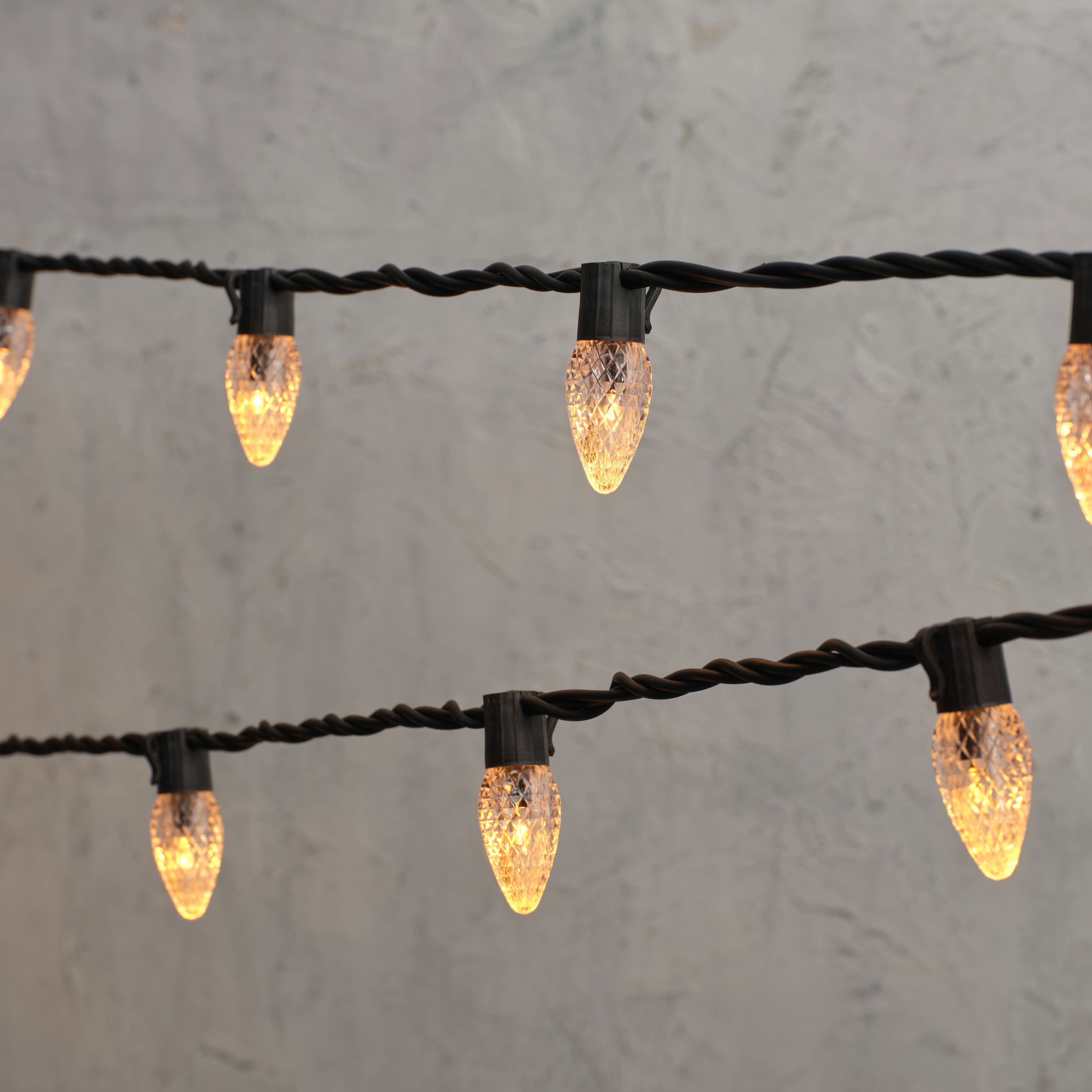 Plus Connect 130m 650 Traditional Warm White Connectable C9 Fairy Lights Black Cable