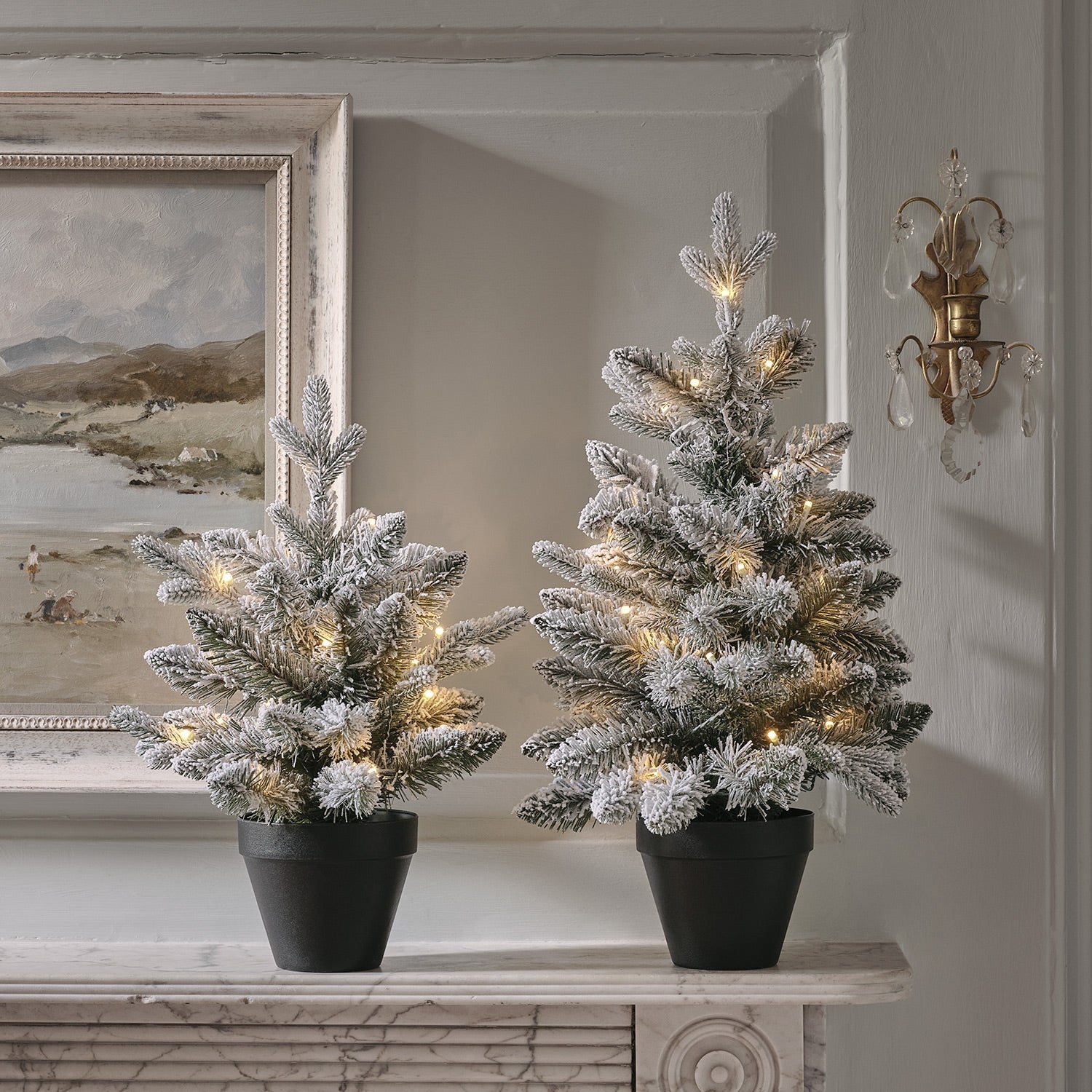 45cm Pre Lit Snowy Christmas Tree