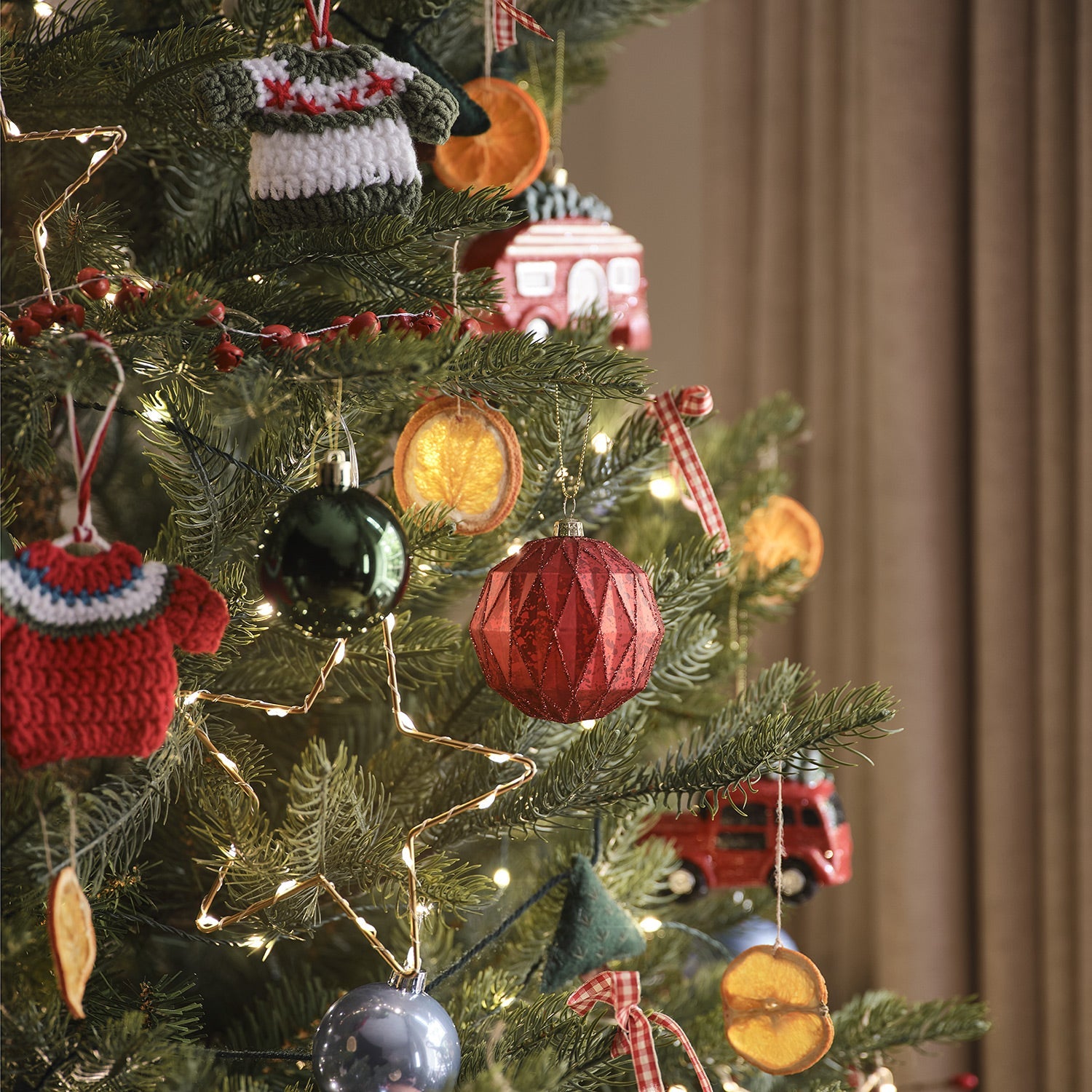 Set of 2 Knitted Jumper Christmas Decorations