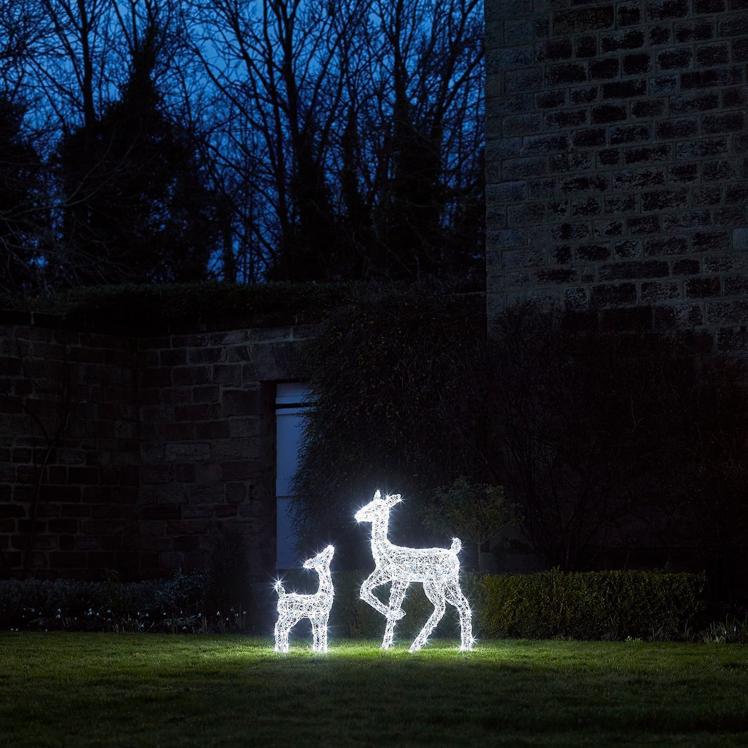 90cm Swinsty Doe & Fawn Acrylic Light Up Reindeer Duo