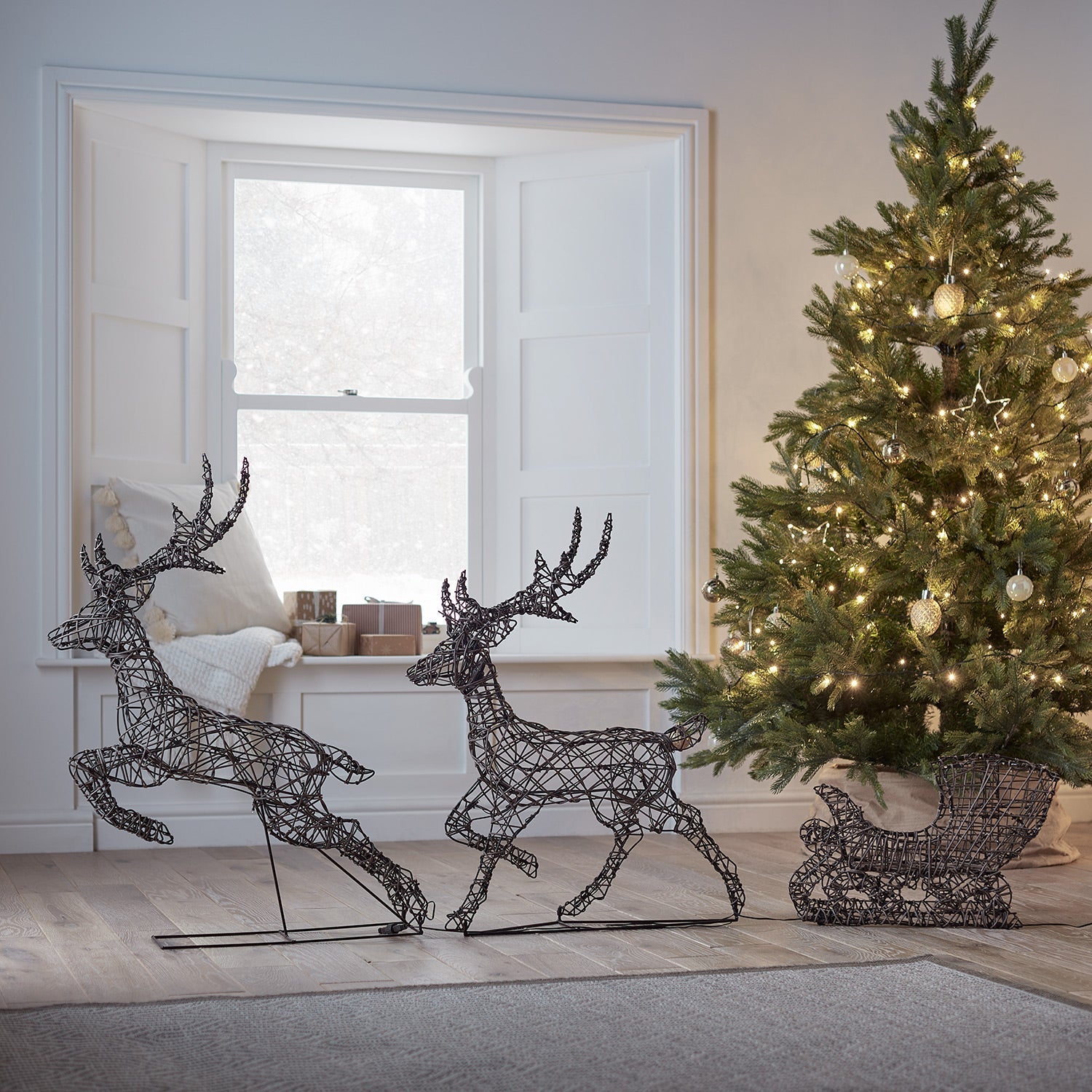 86cm Studley Light Up Reindeer & Sleigh