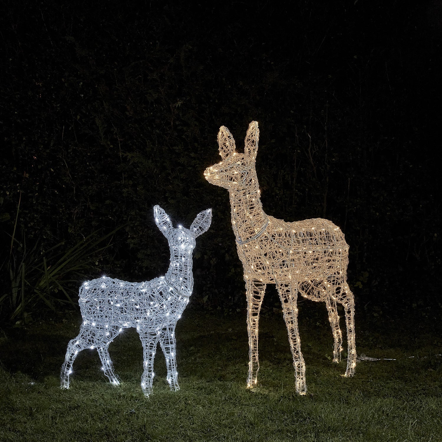 1.05m Swinsty Doe & Fawn Dual Colour LED Battery Operated Outdoor Reindeer