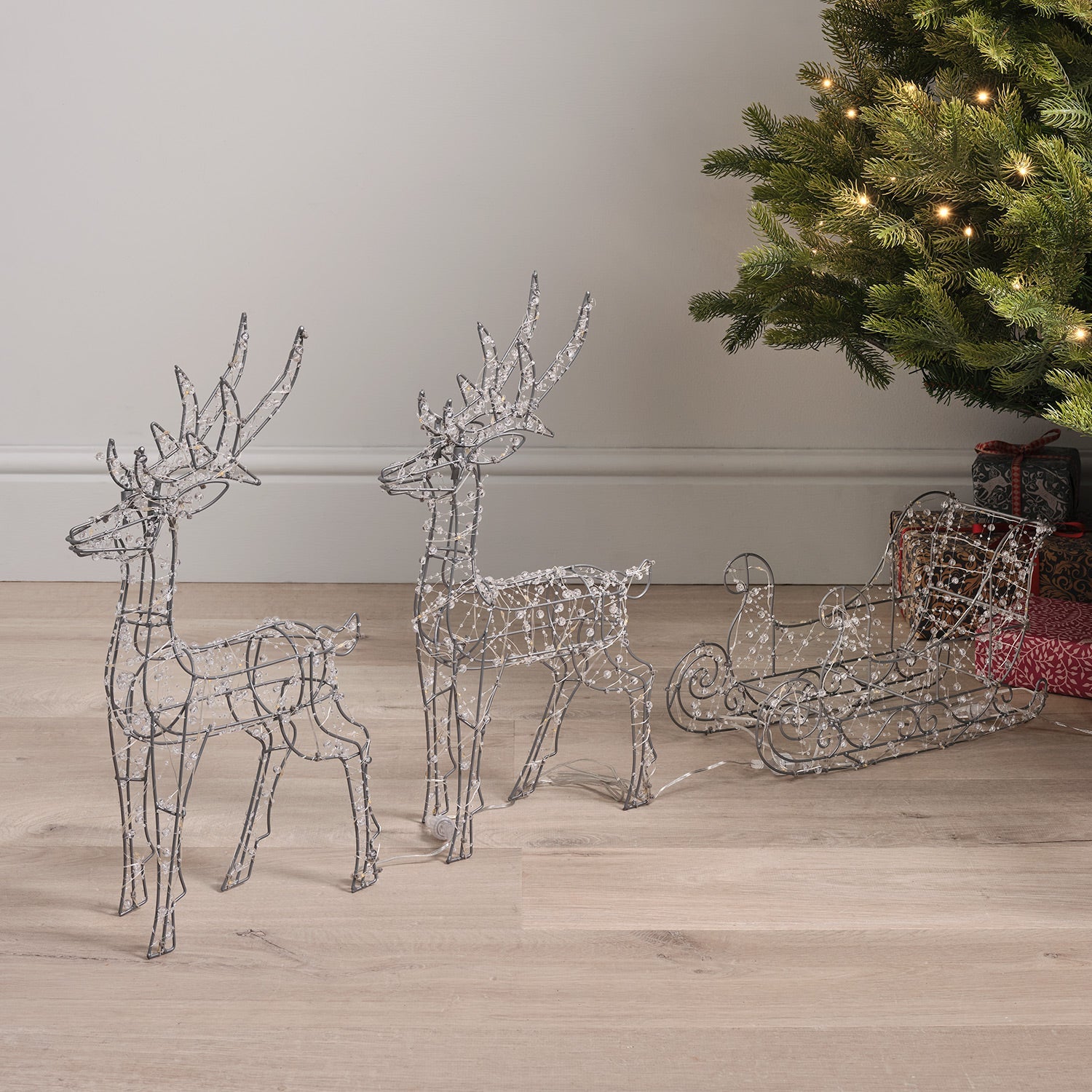 Set of 2 Beaded Micro Reindeer & Sleigh